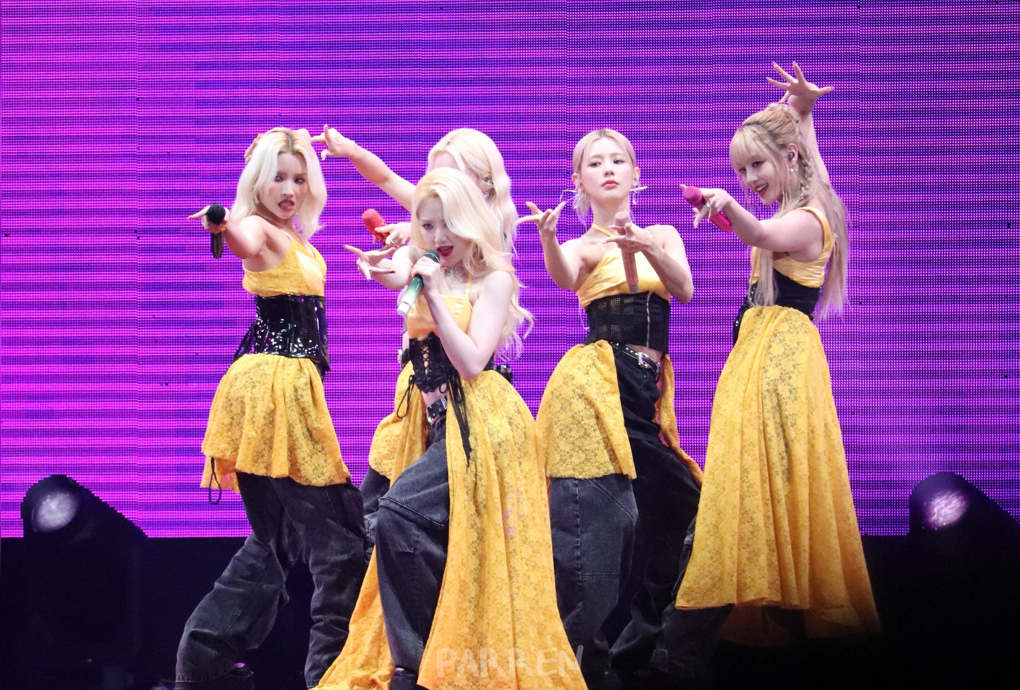 [잡담] 홍백예능대상 아이들이 찢었다는데 무대 영상 보고싶다 | 인스티즈