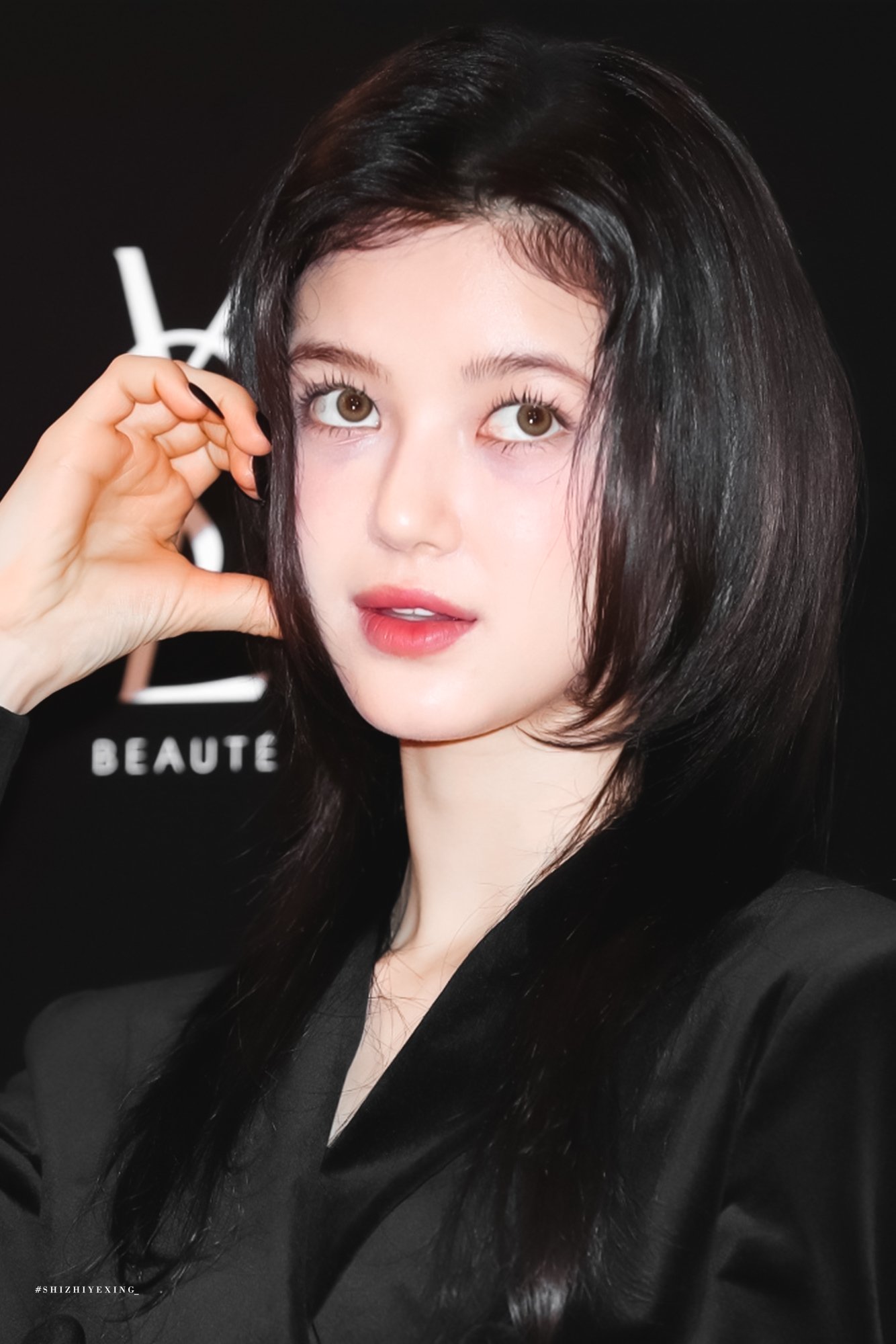 [잡담] 와..입생로랑 다니엘 폼 미쳤다 | 인스티즈