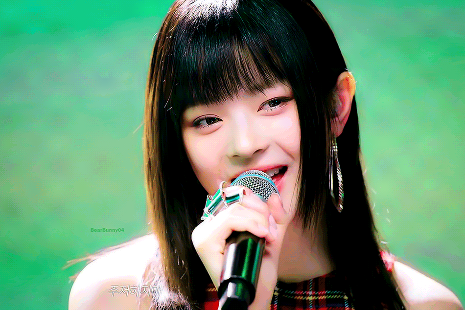 [잡담] 신나니까 초록색이 잘 어울리는 팜하니✌🏻 | 인스티즈