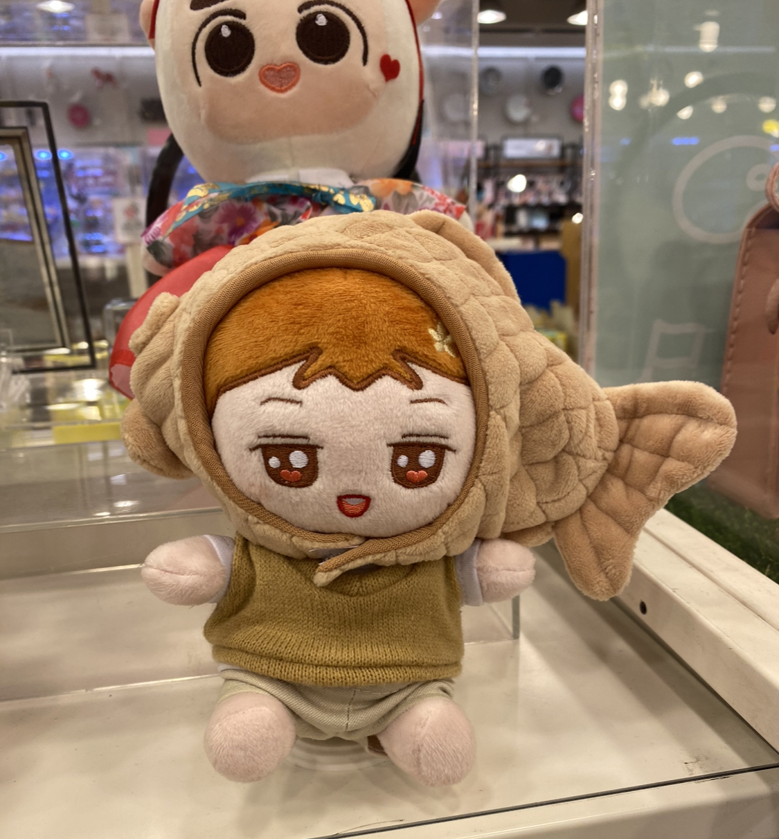 [잡담] 이 인형 누구인형인지 아는익?? 너무 궁금해 .. ㅠ | 인스티즈