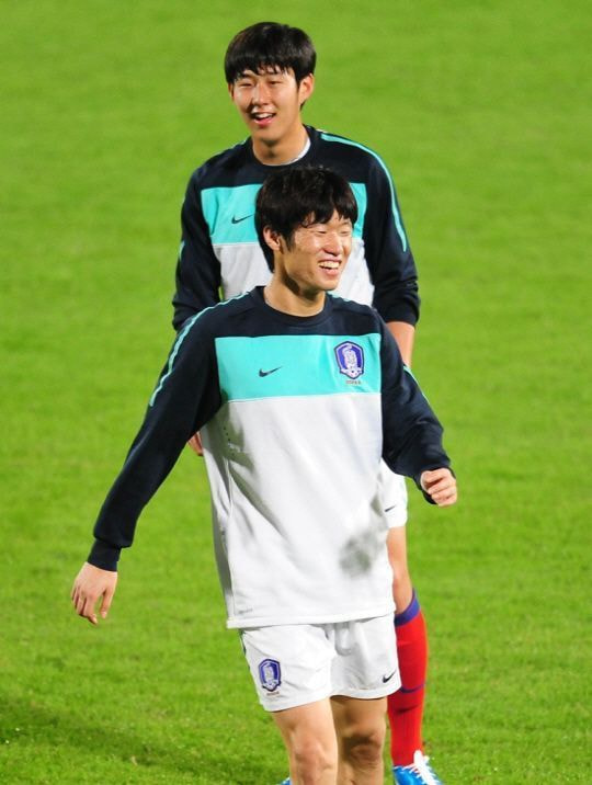 [잡담] 손흥민 어릴때 너무 ㄱㅇㅇ... | 인스티즈