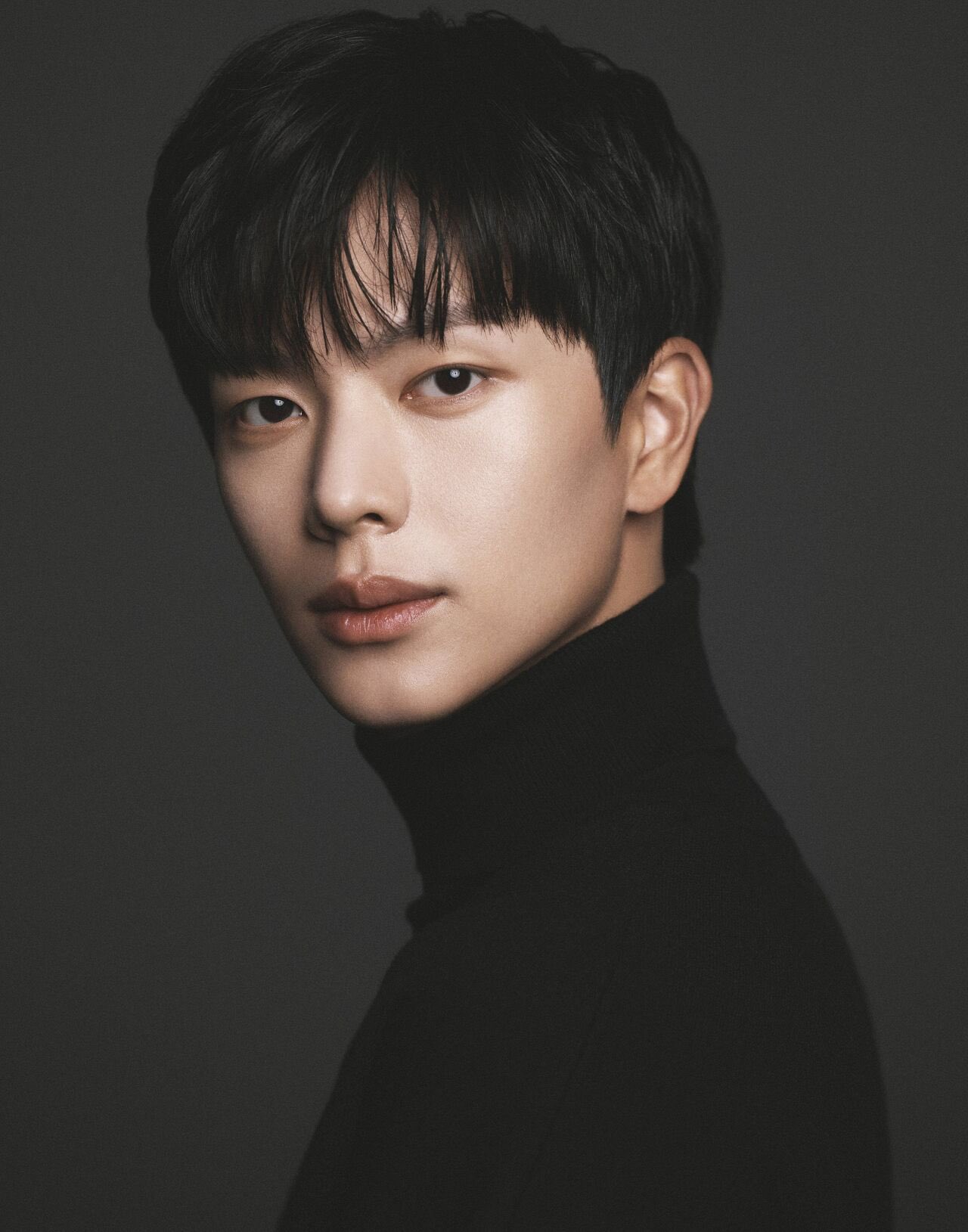 [잡담] 육성재 새 프로필 보는데 그저 경이롭다 | 인스티즈