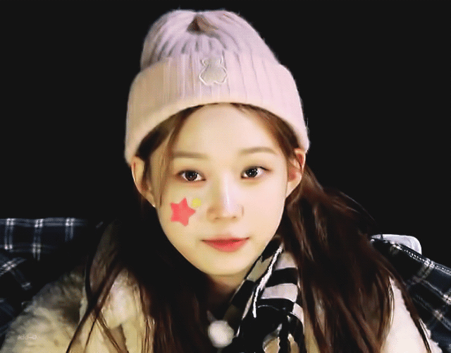 [잡담] 비니쓸때 귀 이렇게 까는거 너무 귀여웅 | 인스티즈