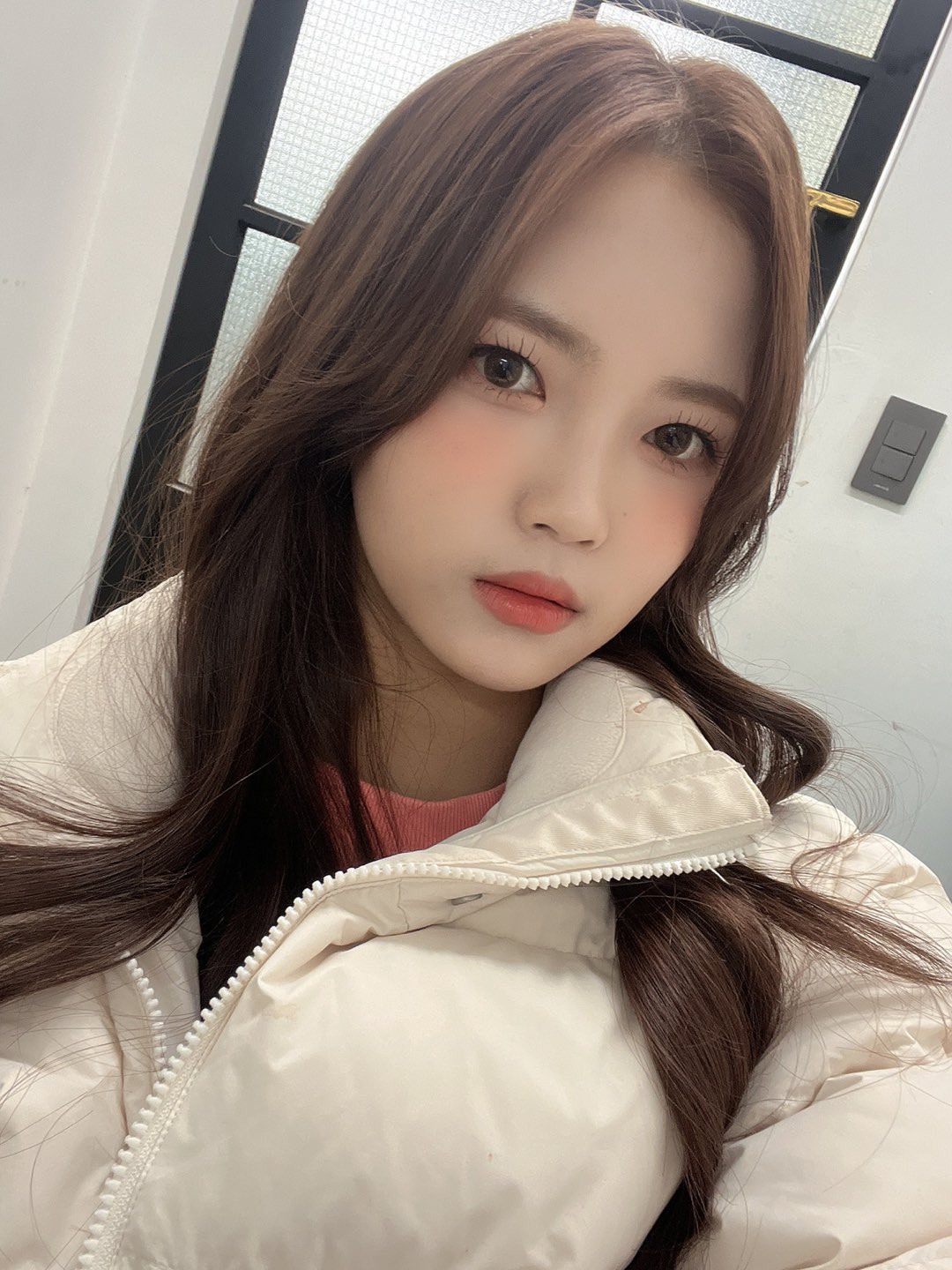 [잡담] 서워니 뭔가 마조리카 닮았어 | 인스티즈