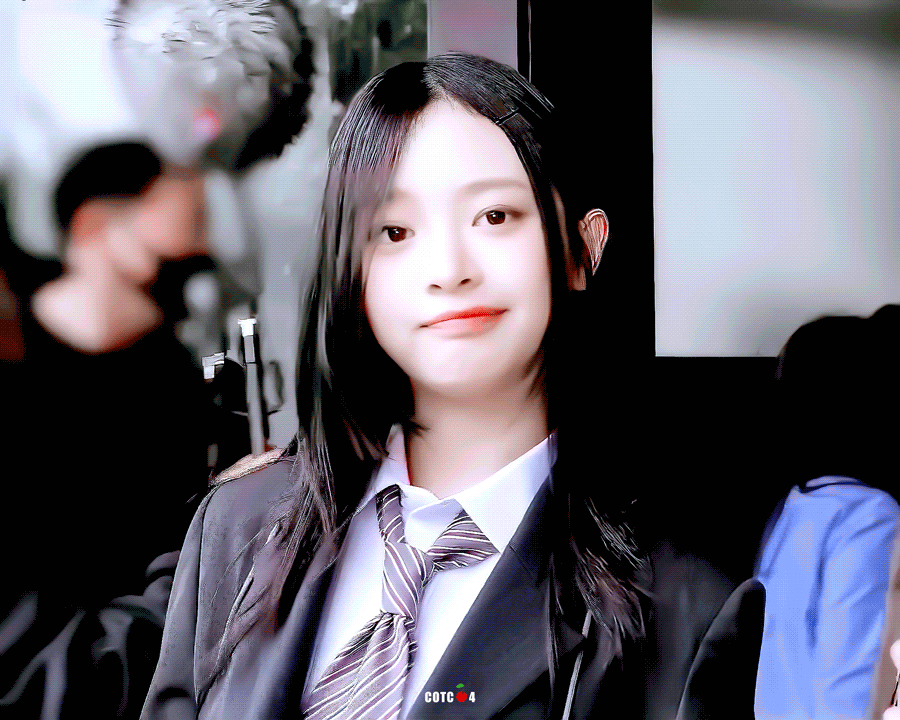 [잡담] 뉴진스 눈이 ㄹㅇ예뻐 전원 유쌍인데 느낌이 각자 다름 | 인스티즈