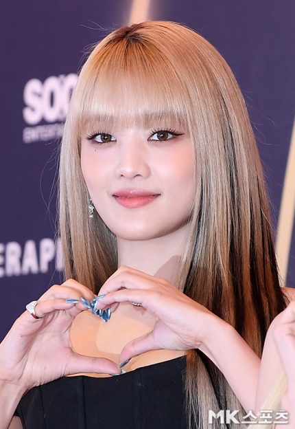 [잡담] 서가대 민니 어깨 라인 쇄골 라인 허리 라인 다 미쳤다 | 인스티즈