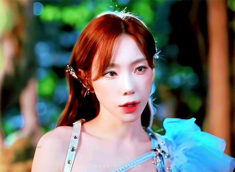 [잡담] 태연+장발 조합은 진짜 거를게 없다..(?) | 인스티즈