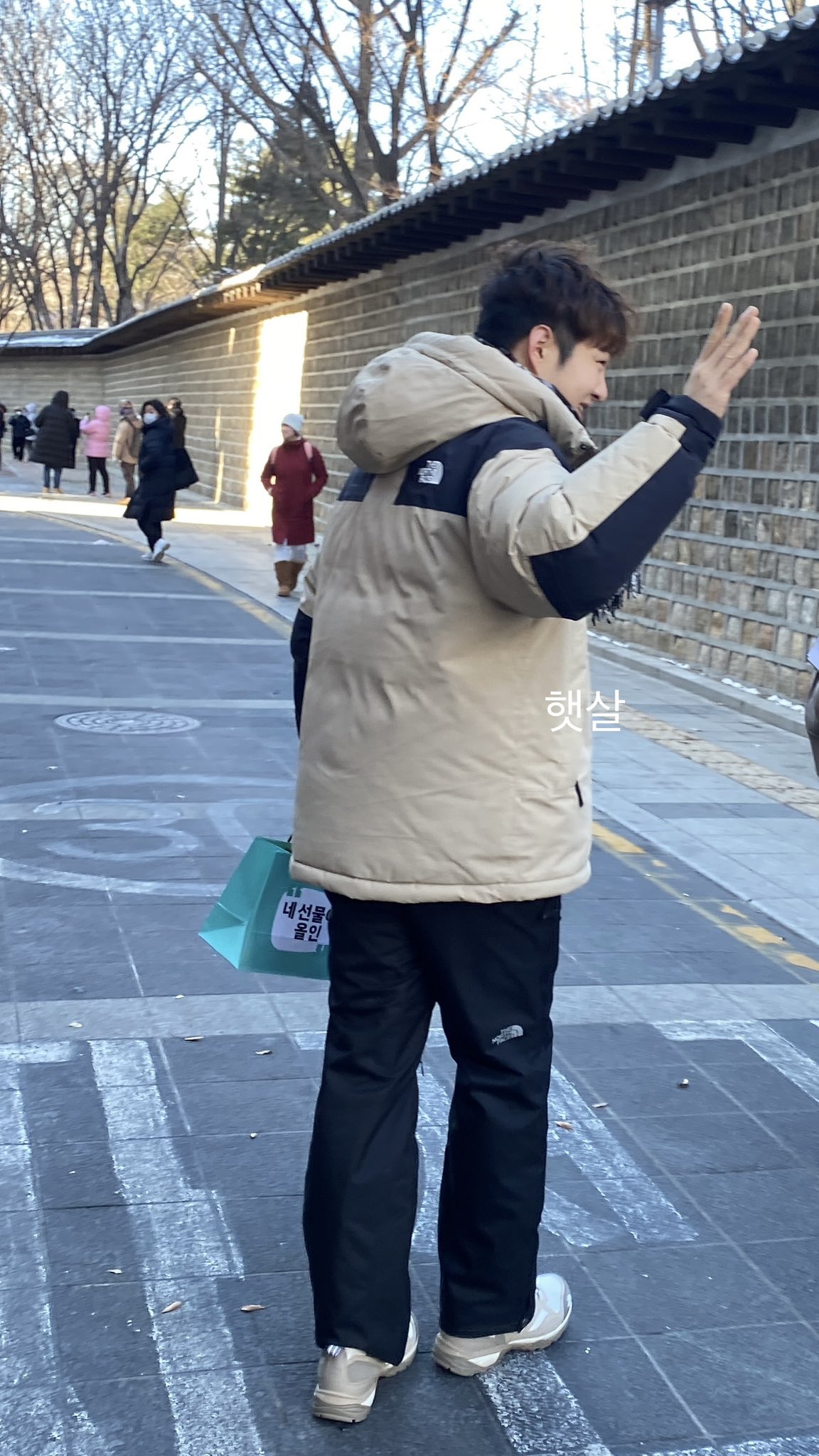 [잡담] 실시간 비투비 이창섭 목격사진 | 인스티즈