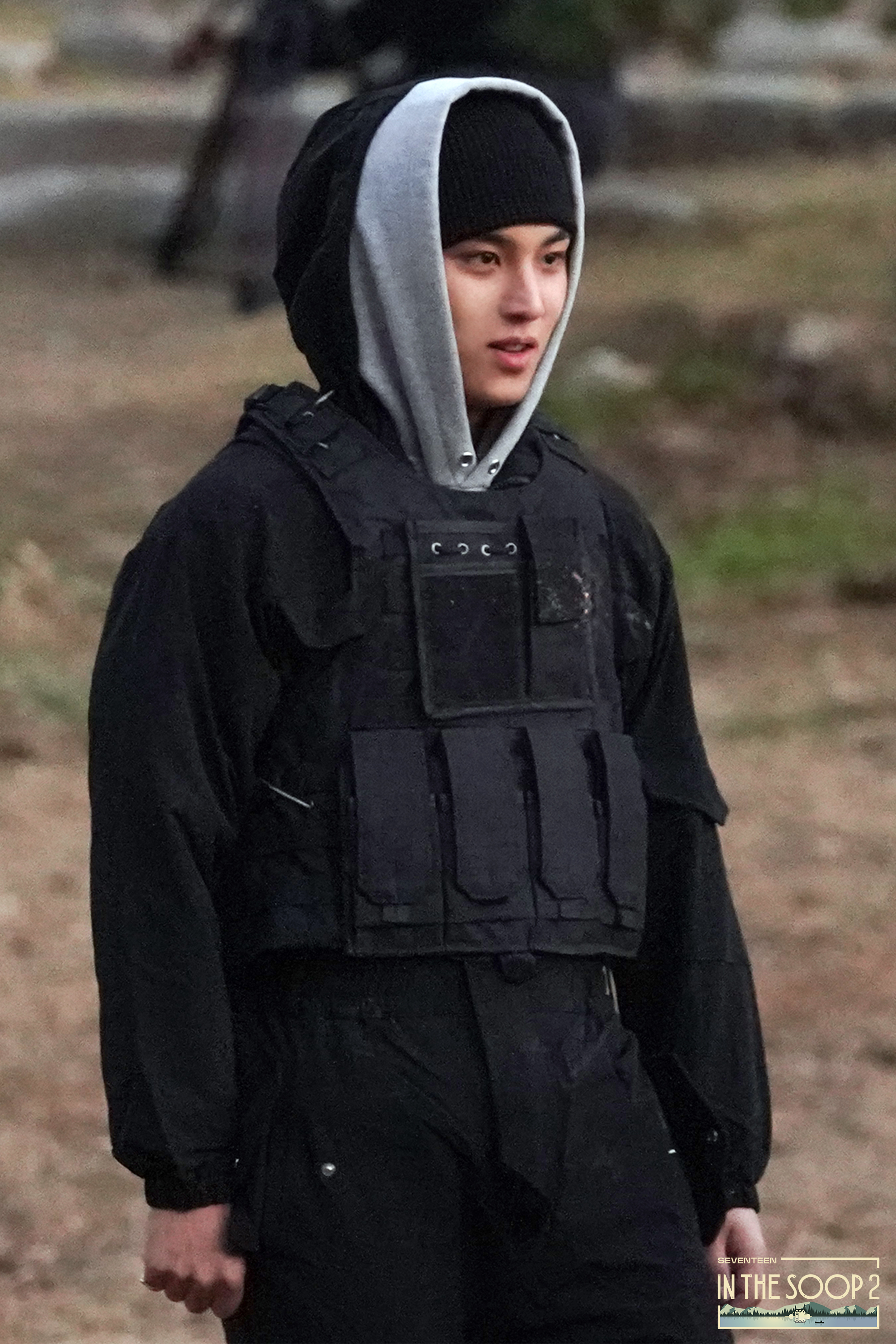 [잡담] 세븐틴 인더숲에 서바이벌 총게임도 있나봐 | 인스티즈