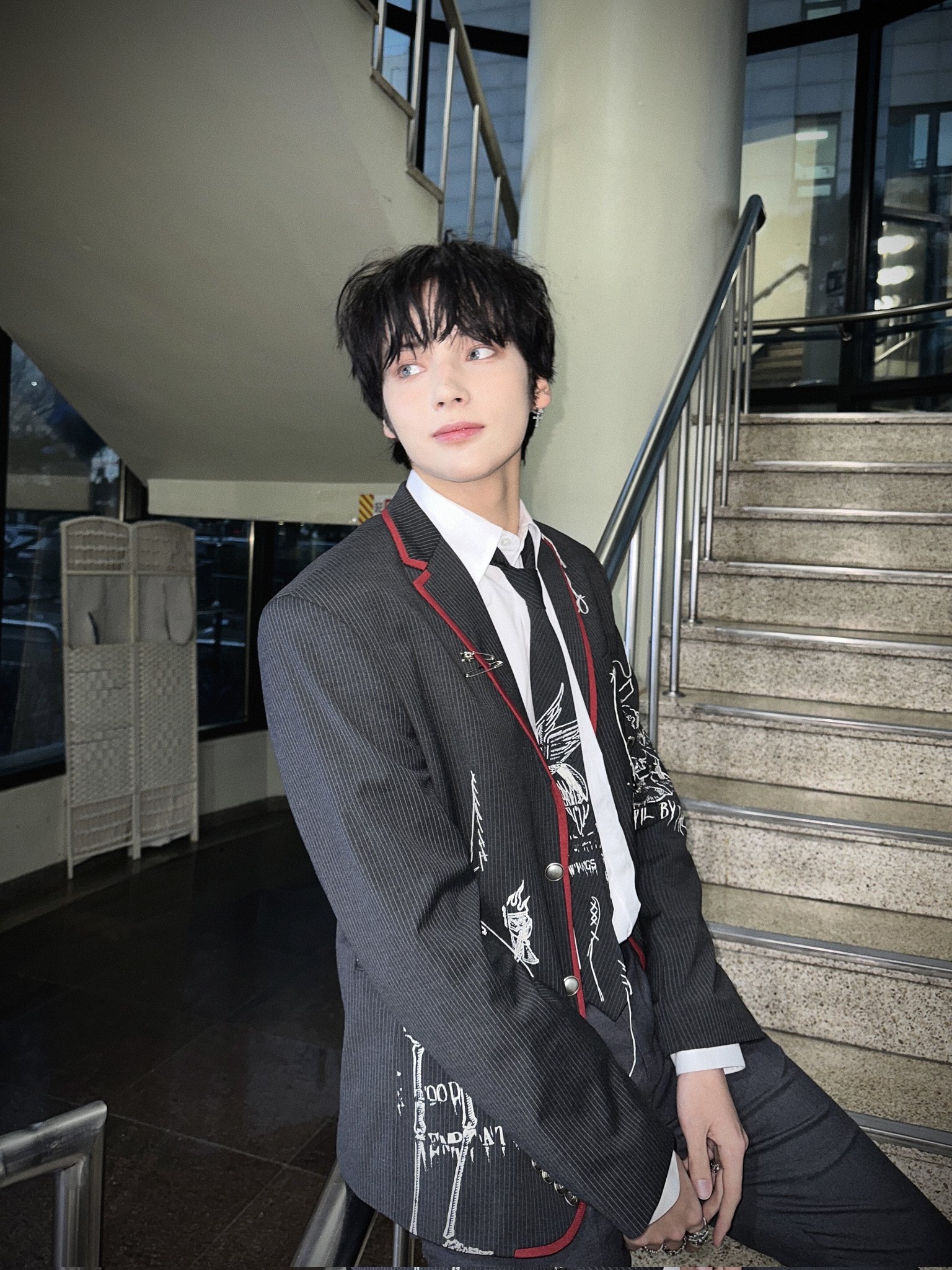 [잡담] 휴닝카이는 진짜 밝은 렌즈 잘 받는다 | 인스티즈