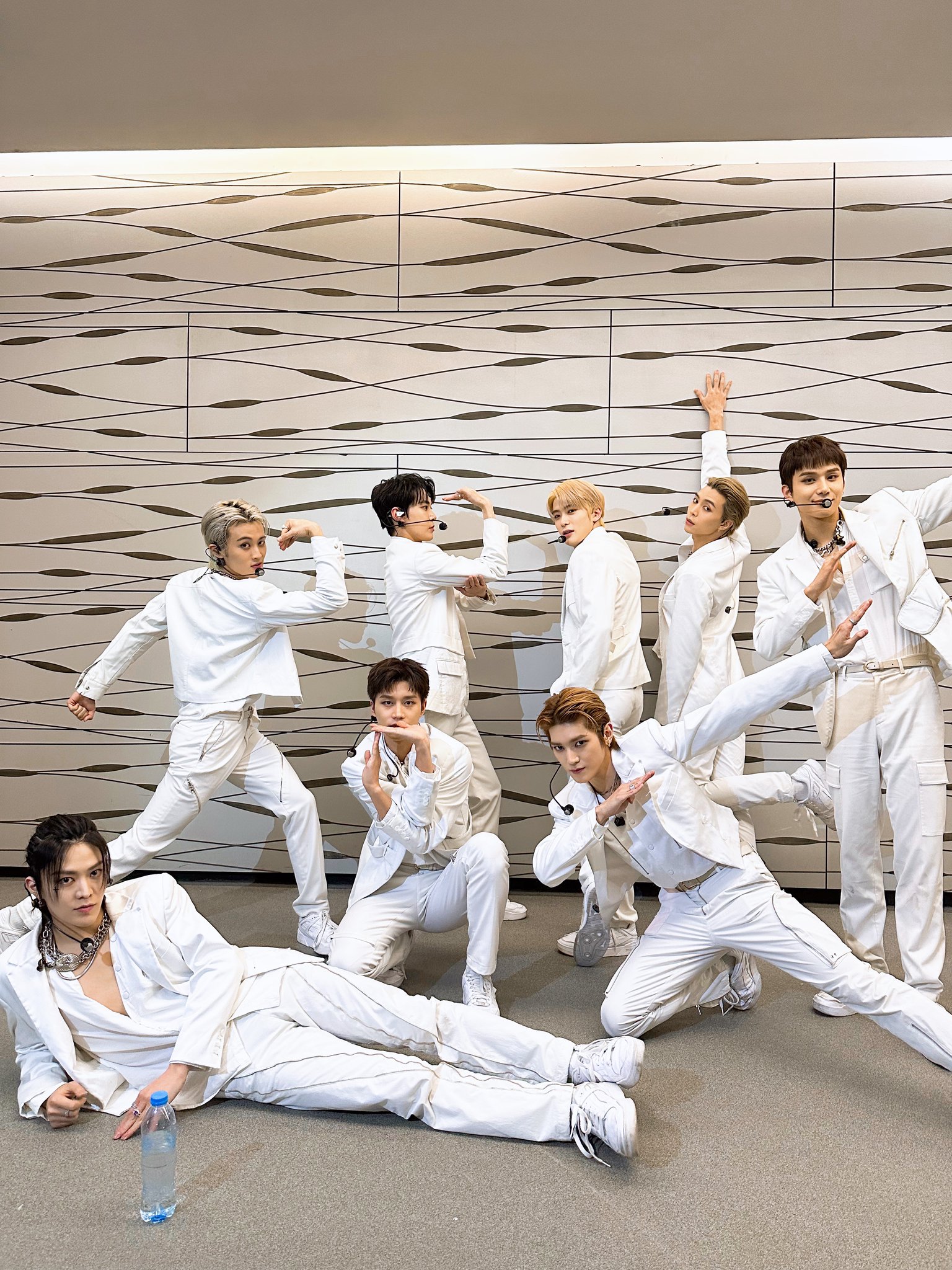 [잡담] 어딘가 이상하고 요상한 엔시티 단체사진들 | 인스티즈