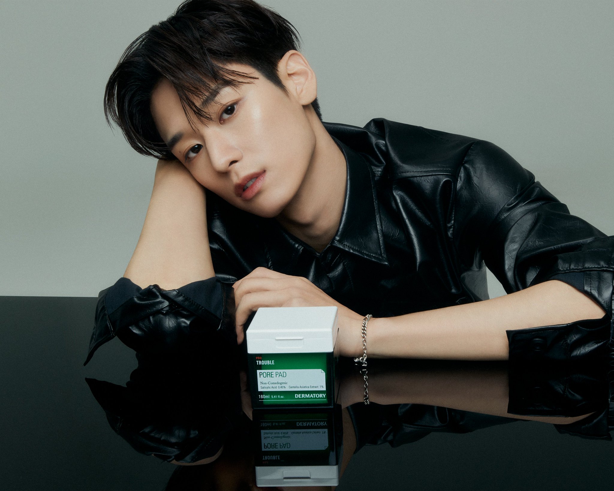 [잡담] 어떻게 이게 기초브랜드 모델? | 인스티즈