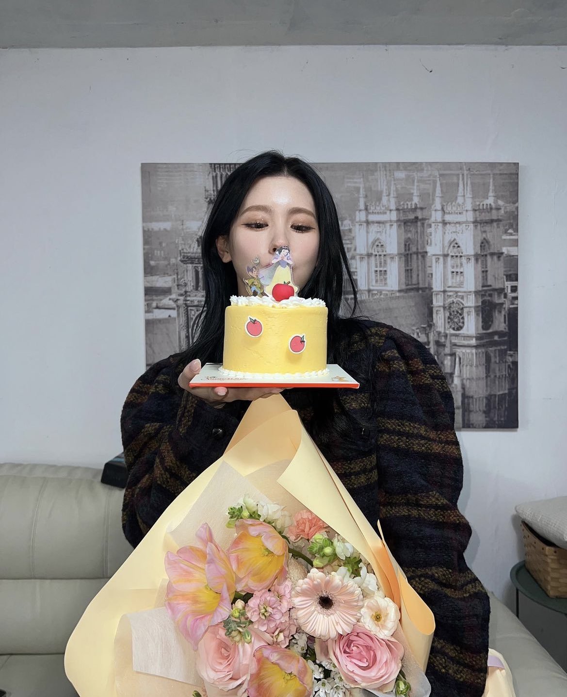 [잡담] 드디어 돌아왔다 흑발 조미연 | 인스티즈