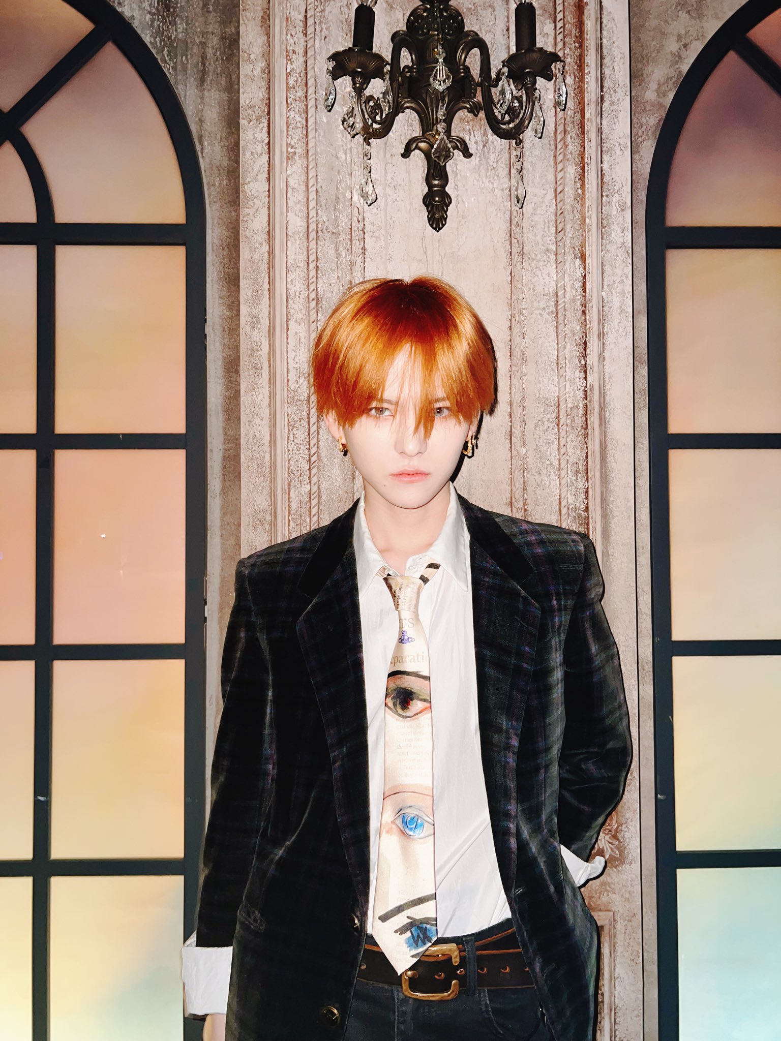 [잡담] 흑발보다 탈색이나 염색이 더 잘 어울린다고 생각했던 아이돌은 첨이야... | 인스티즈