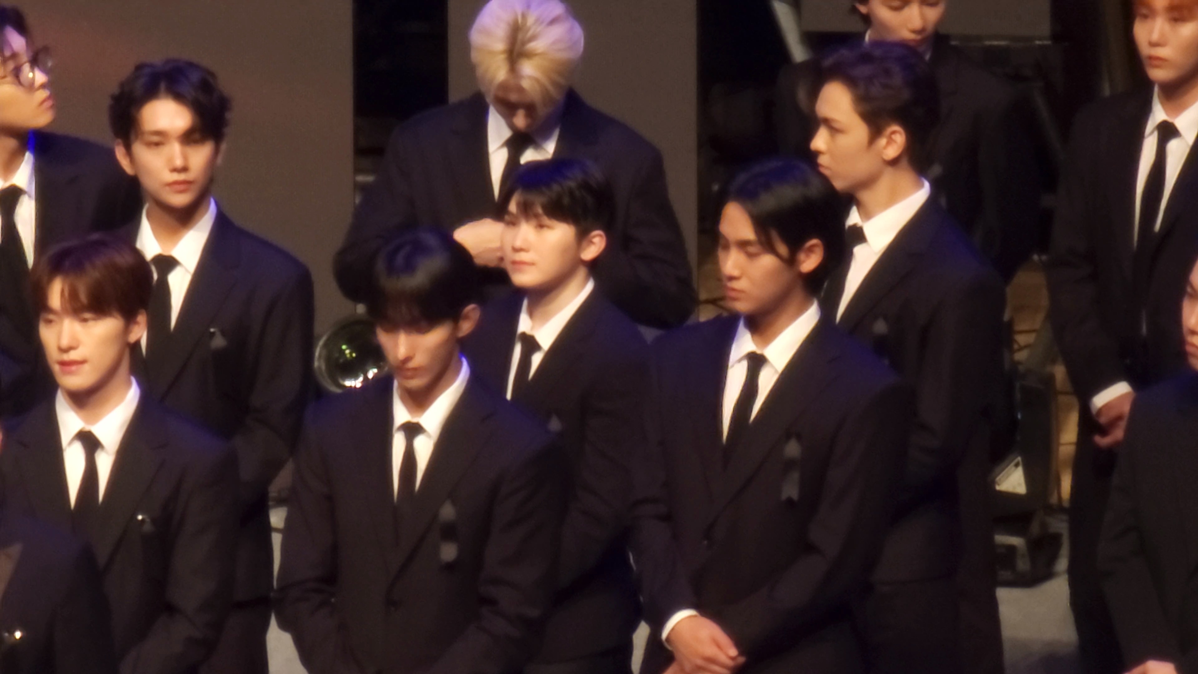 [잡담] 콘서트 갈거면 울22 꼭 가져가라 | 인스티즈