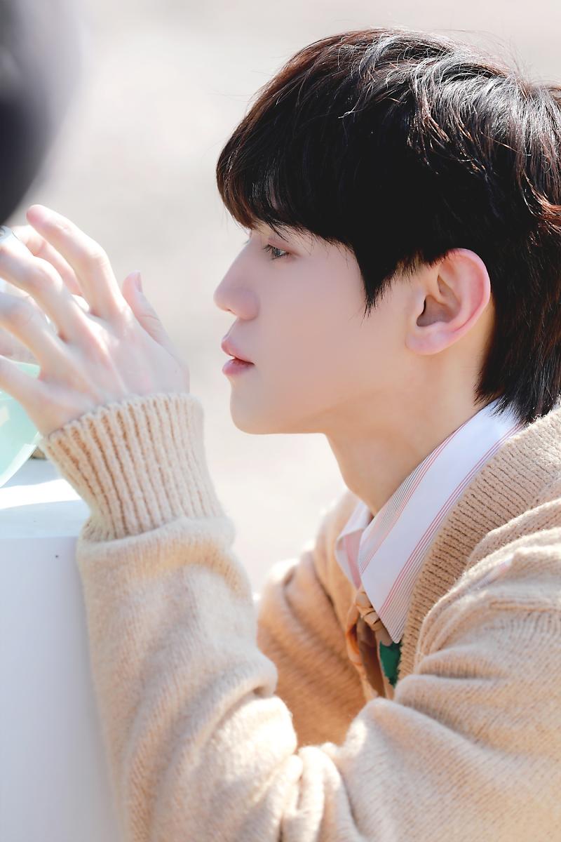 [잡담] 거의 일년이 지났지만 이제라도 풀어주셔서 감사합니다 | 인스티즈