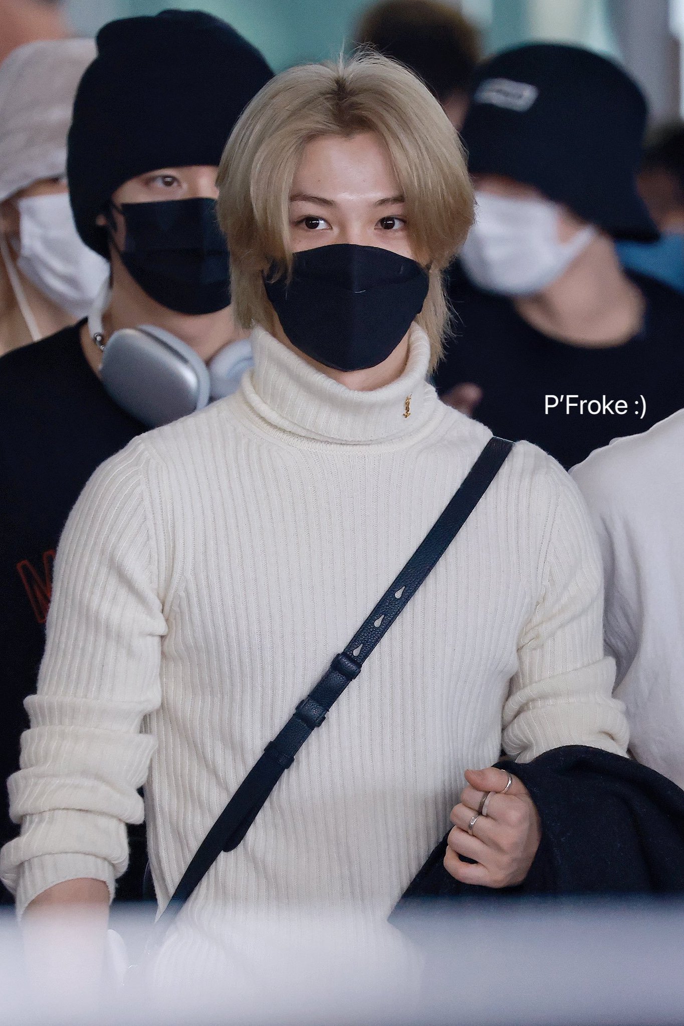 [잡담] 필릭스 금발 돌아왔다.. ㅠㅠㅠ | 인스티즈