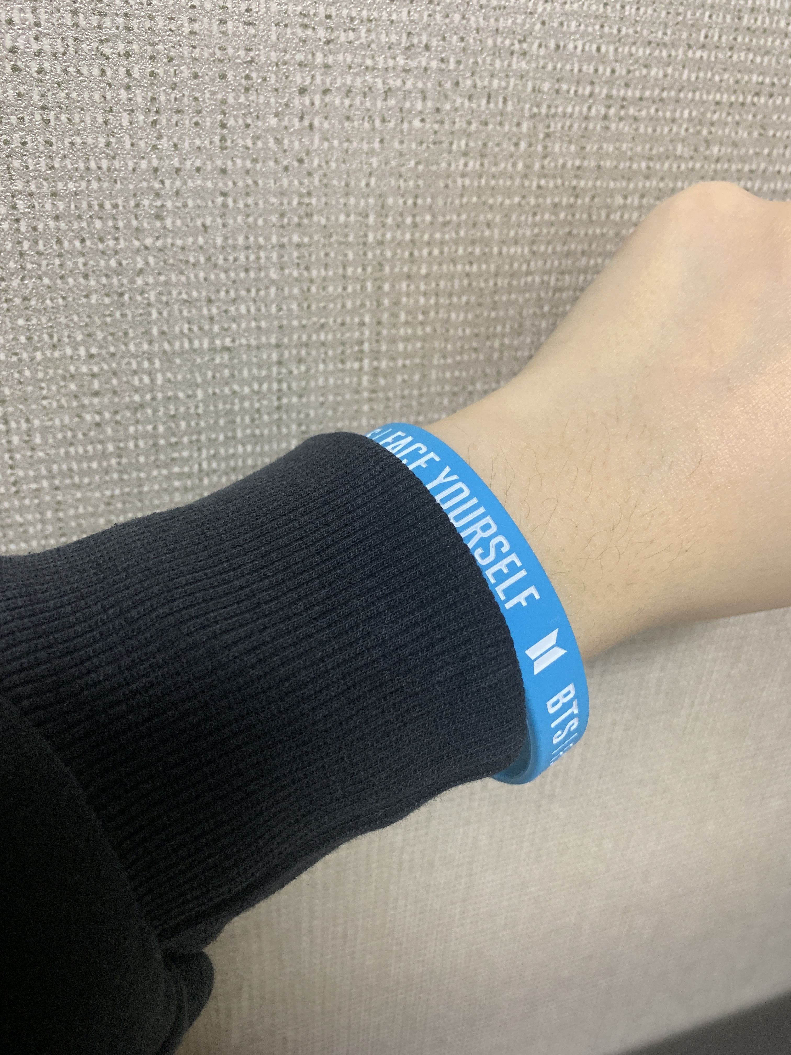 [잡담] 방탄팔찌 이거 공식굿즈야? | 인스티즈