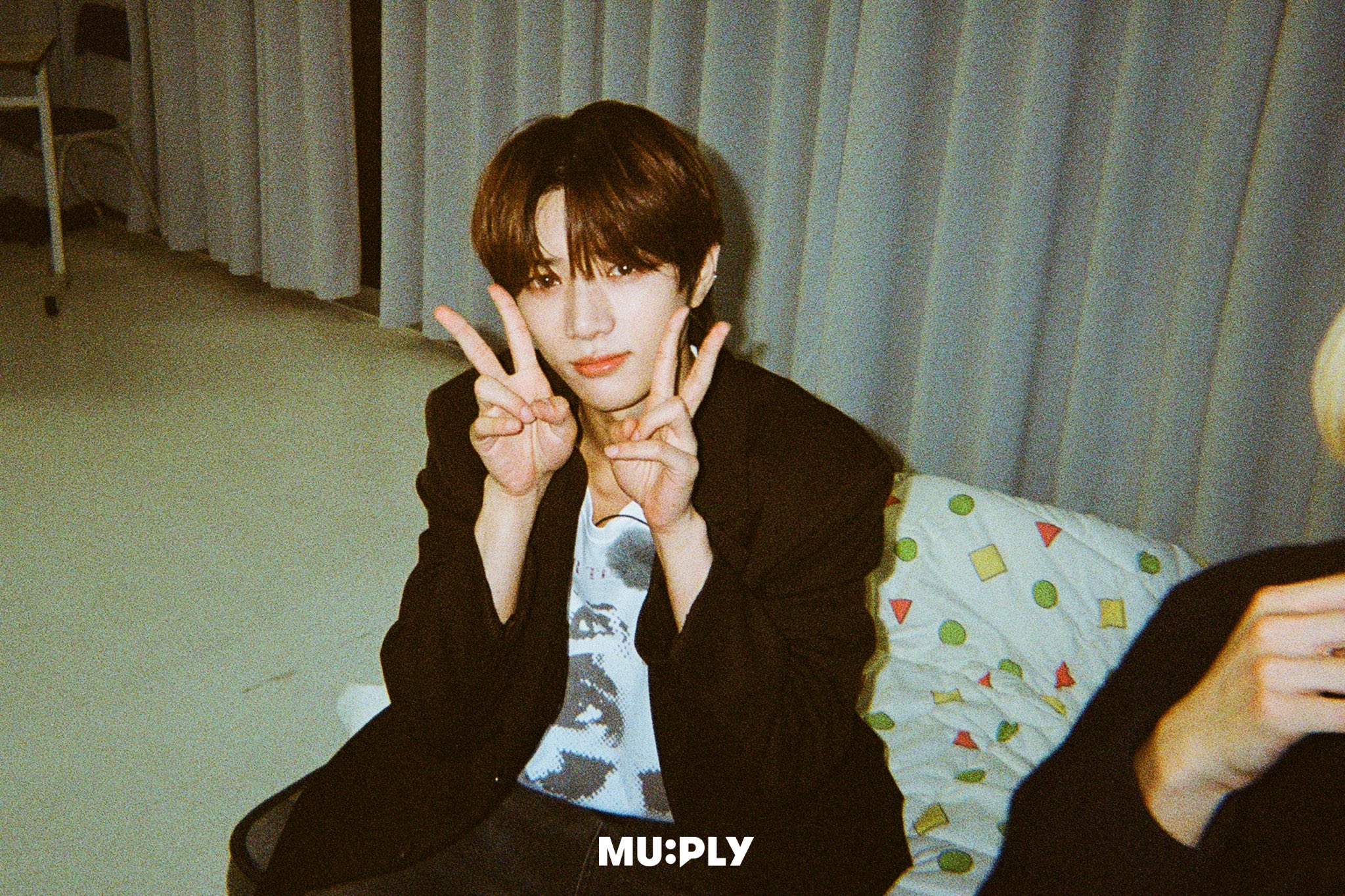 [잡담] 투바투 돌침 컨셉 플리예대 선배님들... | 인스티즈