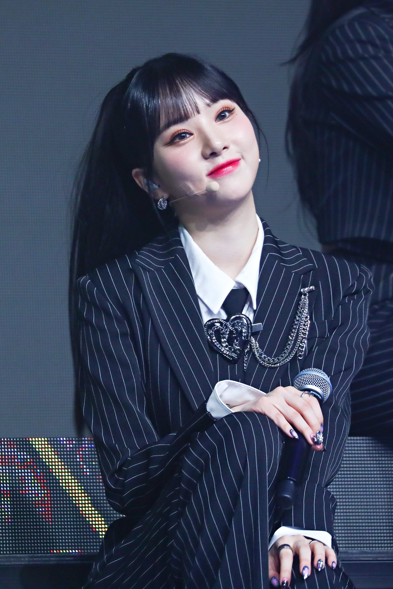 [잡담] 비비지 컴백 쇼케이스 고화질 사진 레전드 | 인스티즈