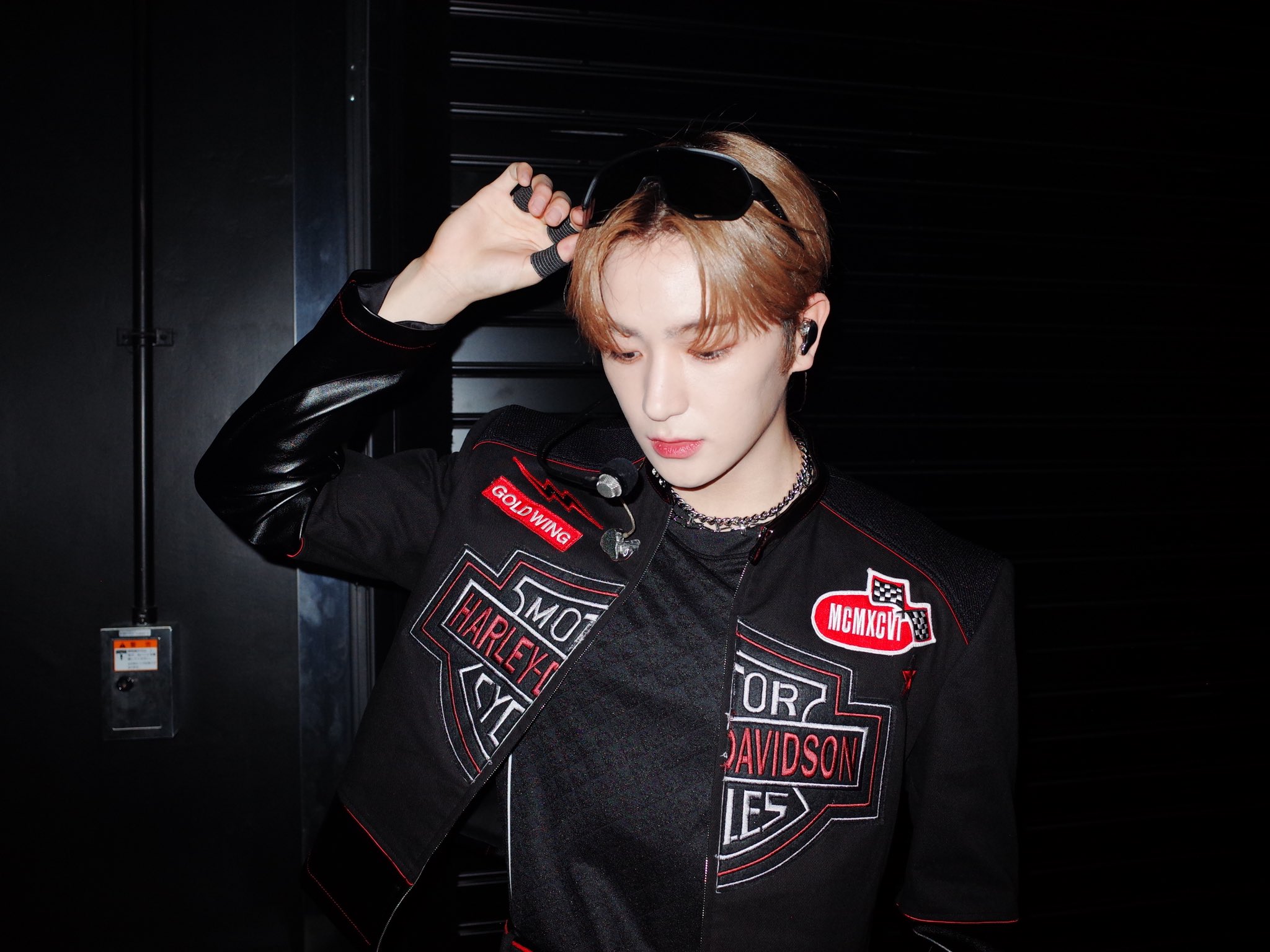 [잡담] 이재현이 프메에 올려준 카레이서 셀카 개쩐다고 | 인스티즈