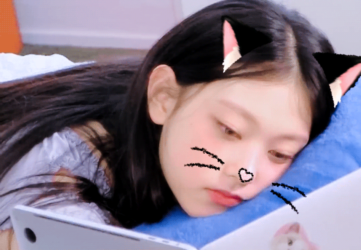 [잡담] 뉴진스에 트렌디 미인 2명인데 분위기 너무 다름 | 인스티즈