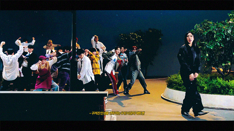 [잡담] 파이팅해야지 뮤비에서 영지 뒤에서 둠칫둠칫하는거 넘 좋음ㅋㅋㅋㅋ | 인스티즈