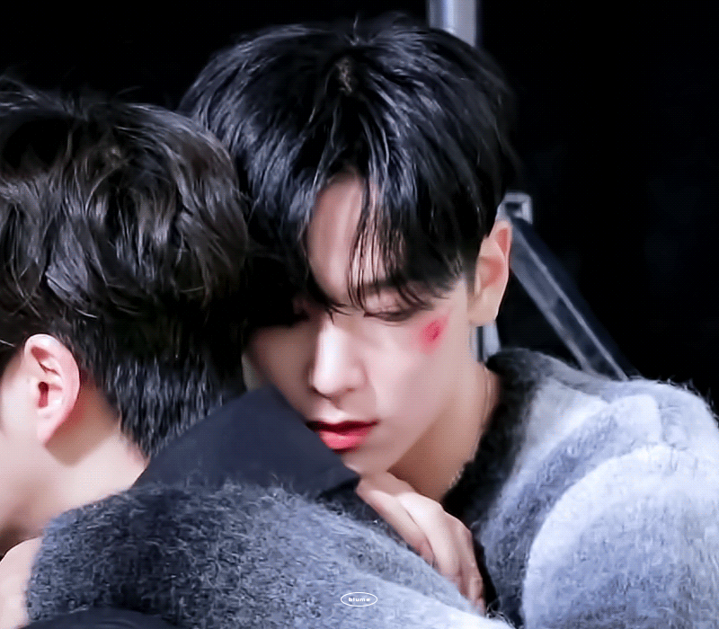 [잡담] 이수혁 이주연같은 얼굴은 음기넘치고 몸은 양기넘치는 연예인 추천좀 | 인스티즈