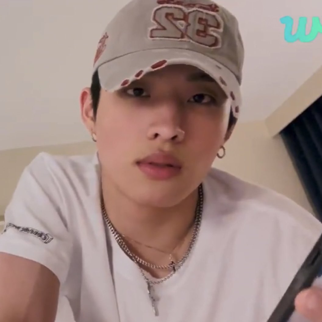 [잡담] 이분 누구야??? | 인스티즈