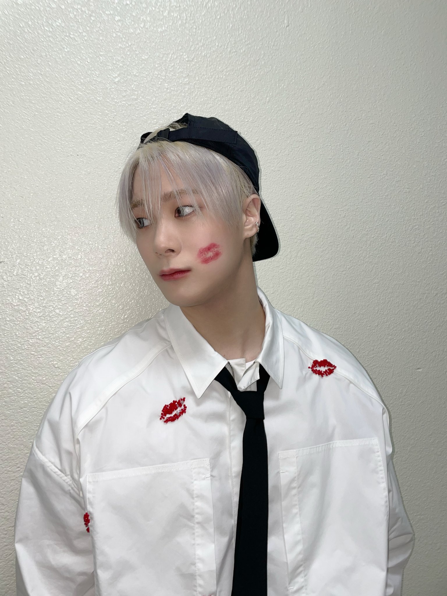 [잡담] 아니 문빈 문수아 둘 다 은발하니까 더 닮았는데.......?? | 인스티즈