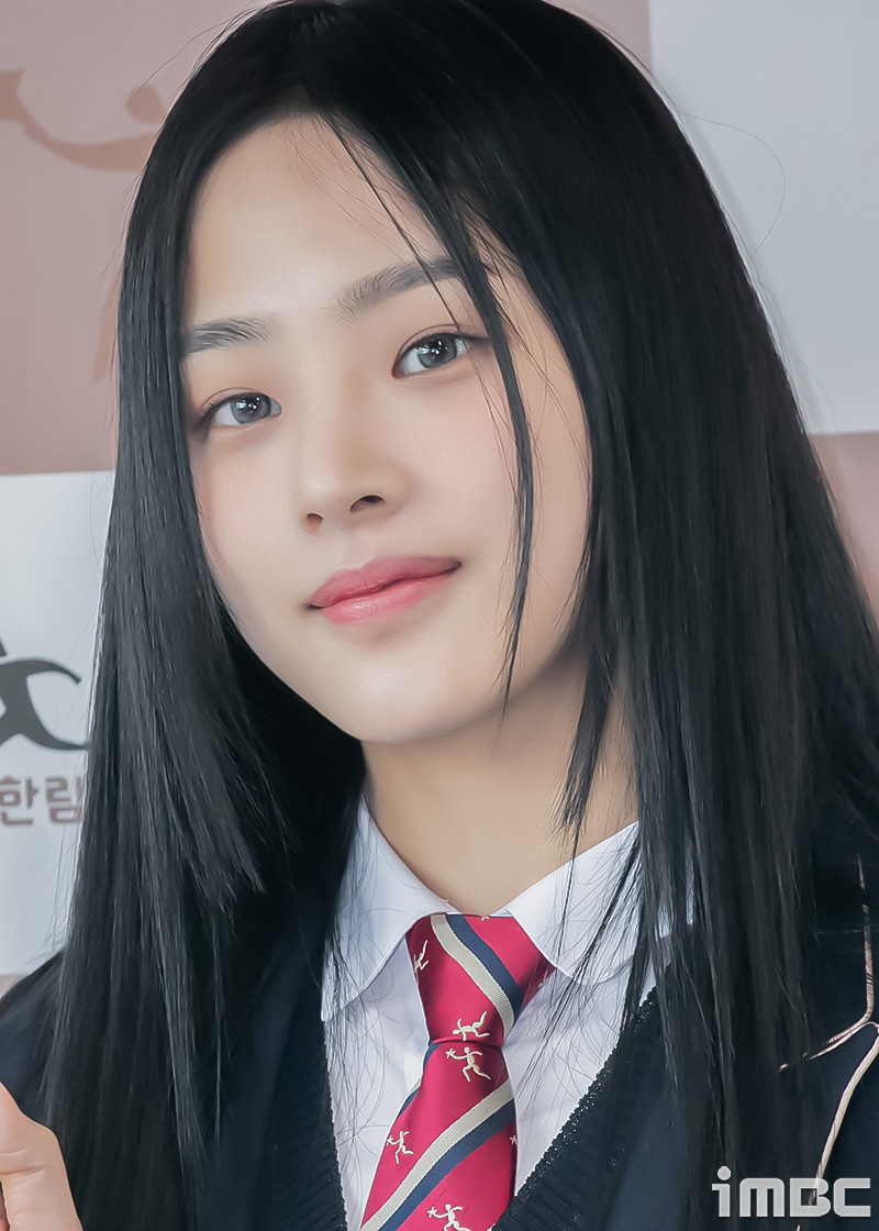 [잡담] 민지 졸업 지금 보는데 ㄹㅈㄷ 학교괴담 같음 | 인스티즈