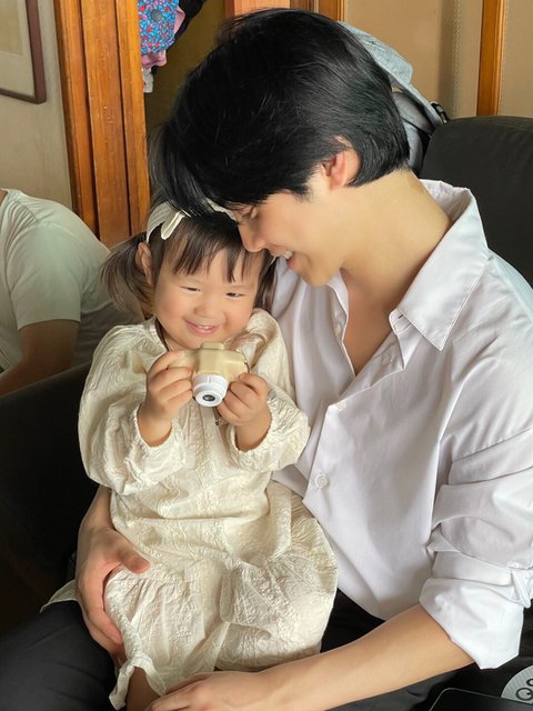 [잡담] 얘 근데 피부 진짜 좋다 | 인스티즈