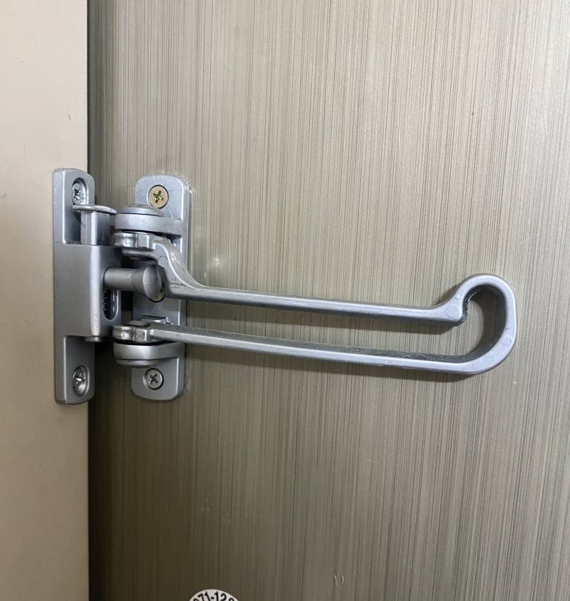 자취 시작했는데 이 잠금장치는 어케 쓰는거야??? | 인스티즈