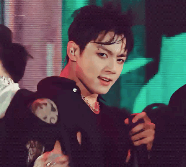 [잡담] 방탄 정국 어깨 타투까진 잘 안 보이는데 어깨타투가 ㄹㅇ임 | 인스티즈