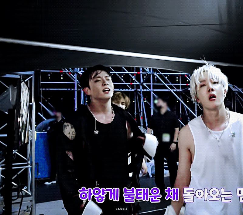 [잡담] 방탄 정국 어깨 타투까진 잘 안 보이는데 어깨타투가 ㄹㅇ임 | 인스티즈