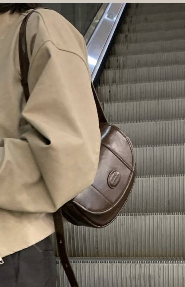 이 가방 어디껀지 아는 익 !!? 찾아줘ㅠㅜ | 인스티즈