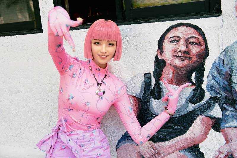 일본에 돈 많이 번 가상인간중 하나라는데 어떤거같음? | 인스티즈