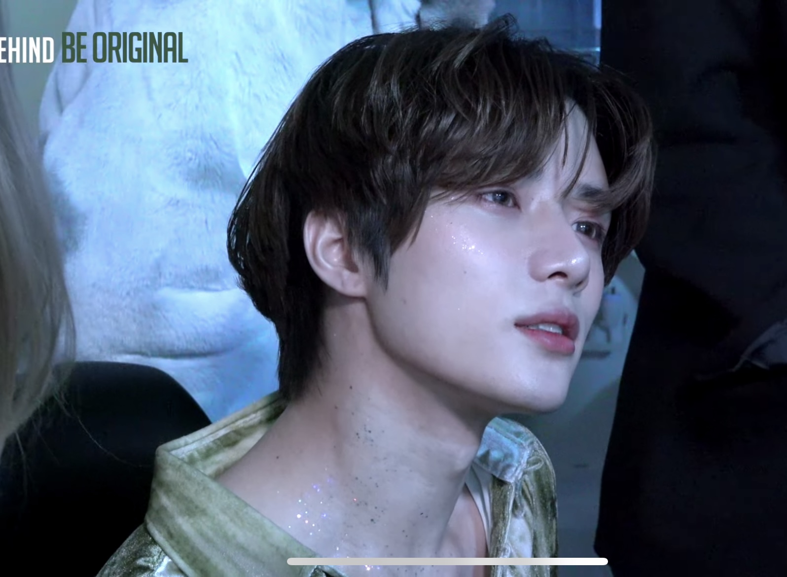 [잡담] 범규 모니터링하는 얼굴이왜이래?? | 인스티즈