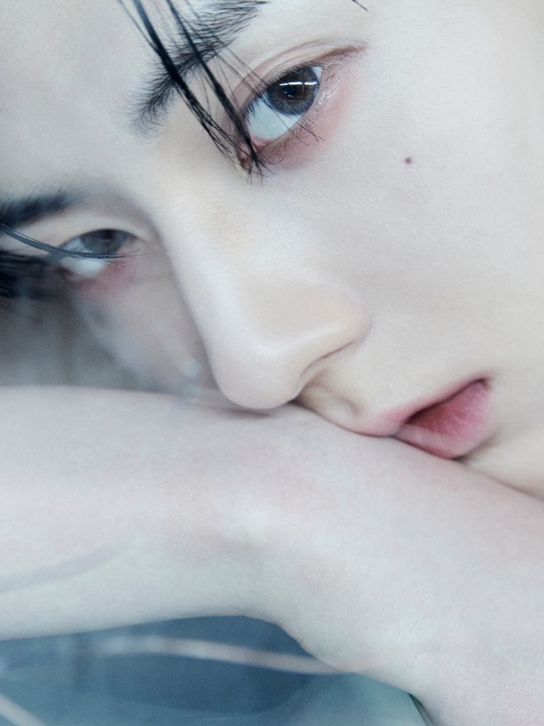 [잡담] 황민현 이거 찍은사람 진짜... 진짜 | 인스티즈