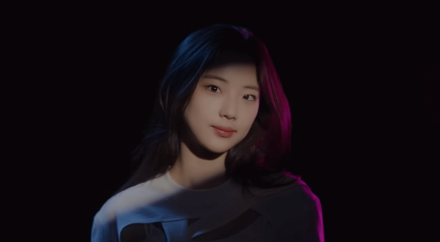 [잡담] YG 신인 걸그룹 베이비몬스터 파리타, 루카 보고 갈 사람! 👶🏻😈 | 인스티즈