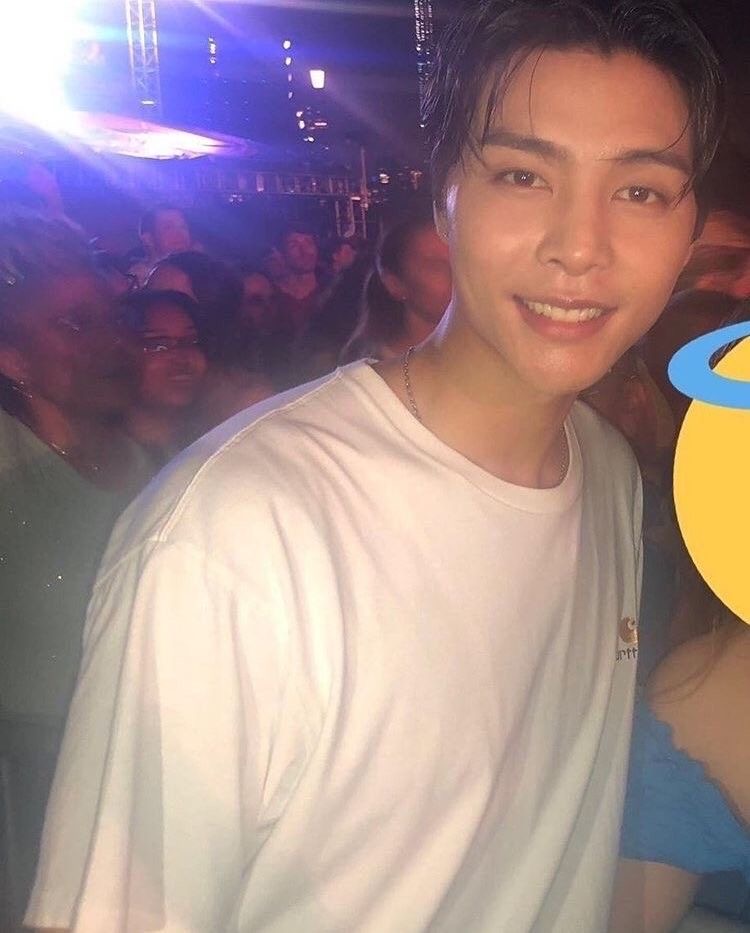 [잡담] 쟈니 얼굴이 너무 좋음 | 인스티즈