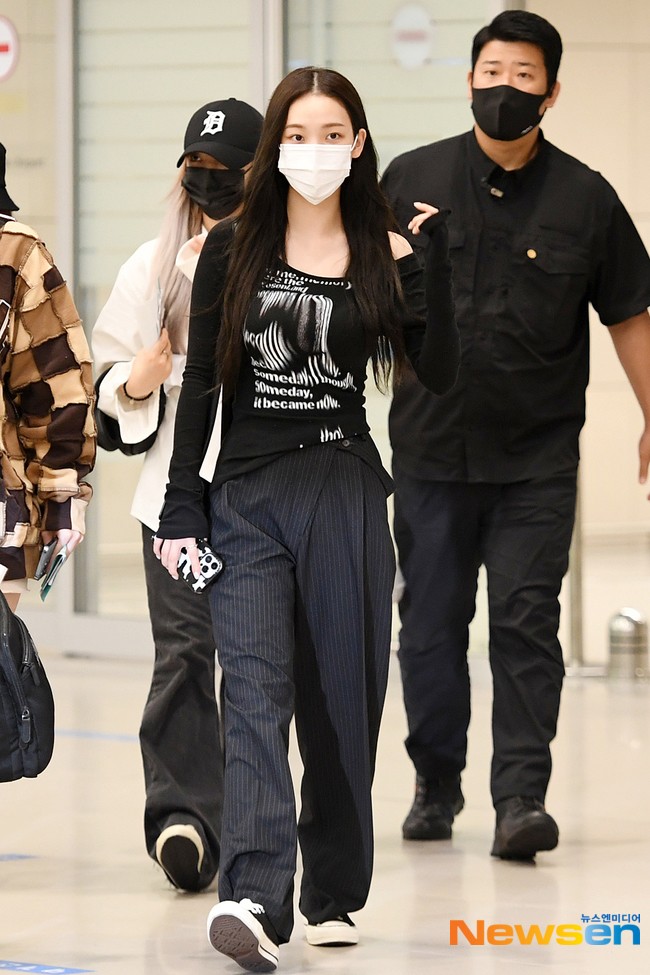 [잡담] 카리나 사복 정보 알려줄 살암...제발용 | 인스티즈