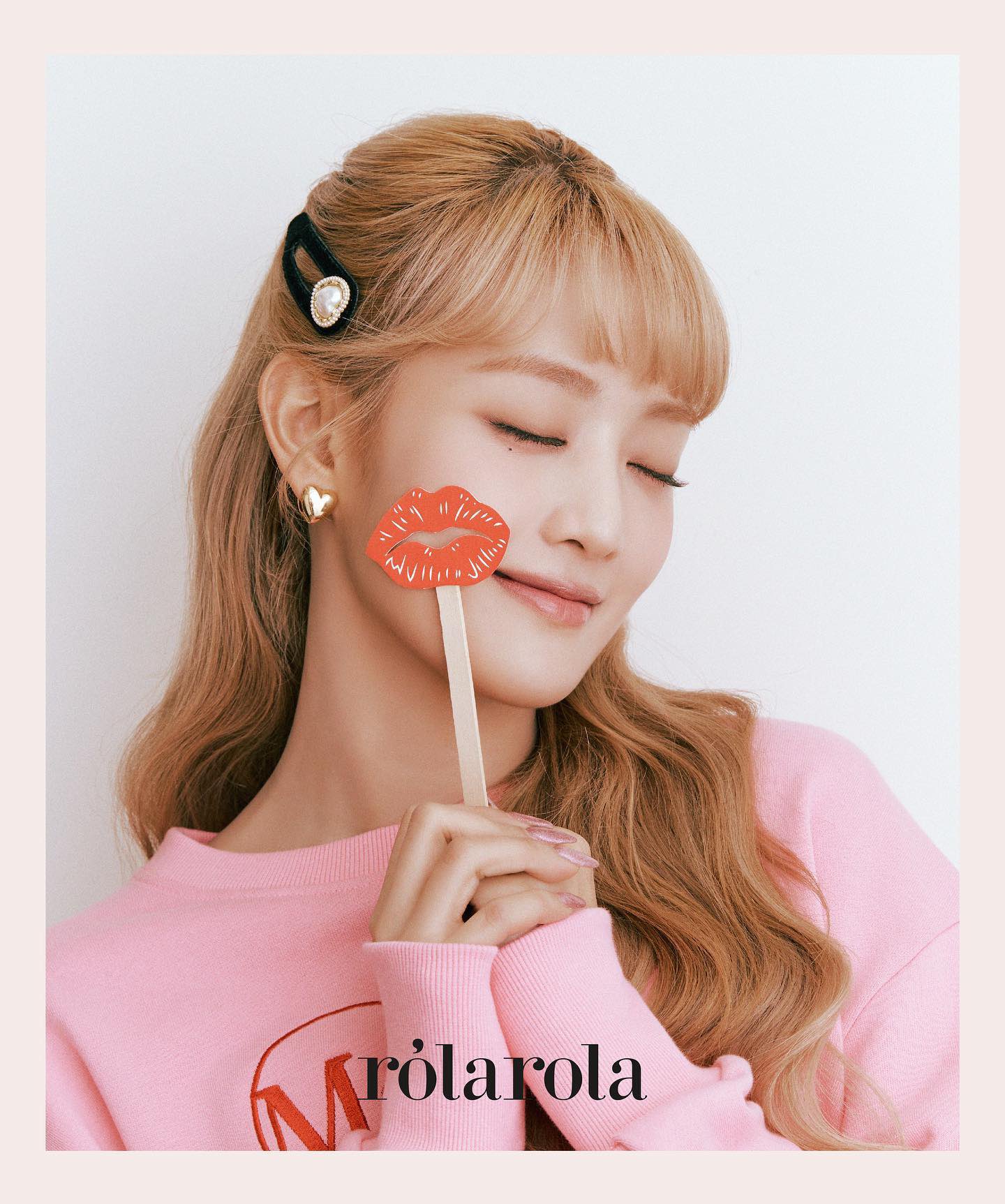 [잡담] 민니 진짜 인간 로라로라 같음 | 인스티즈