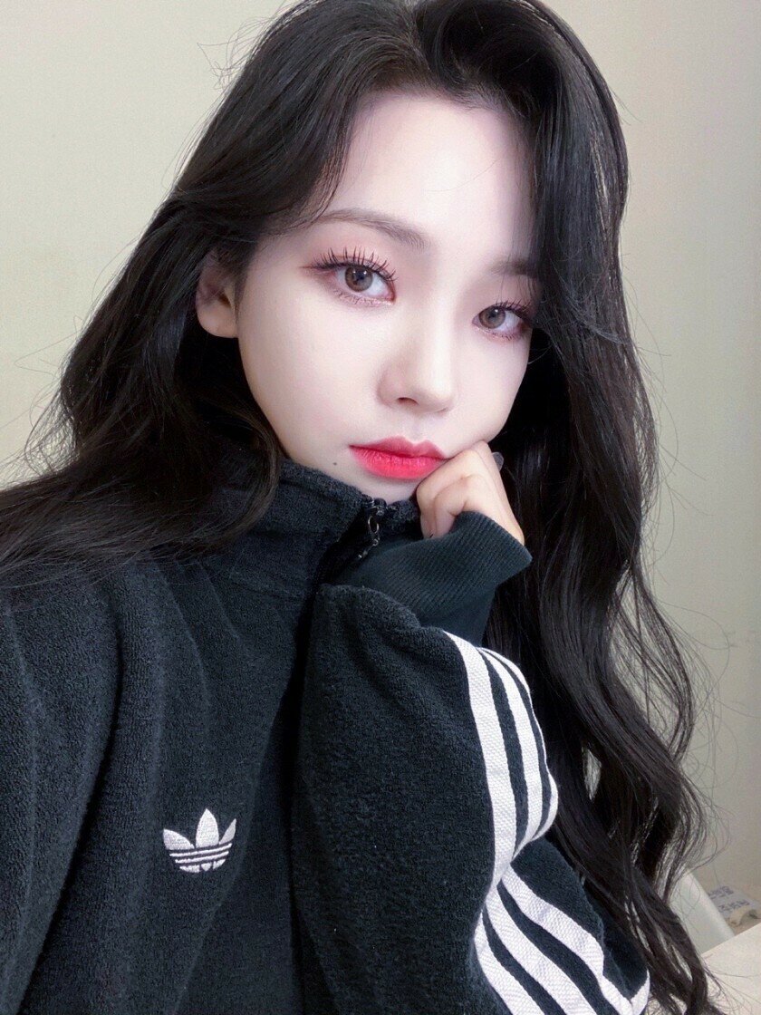 [잡담] 카리나 ㄹㅇ 확신의 쿨톤 아님? | 인스티즈