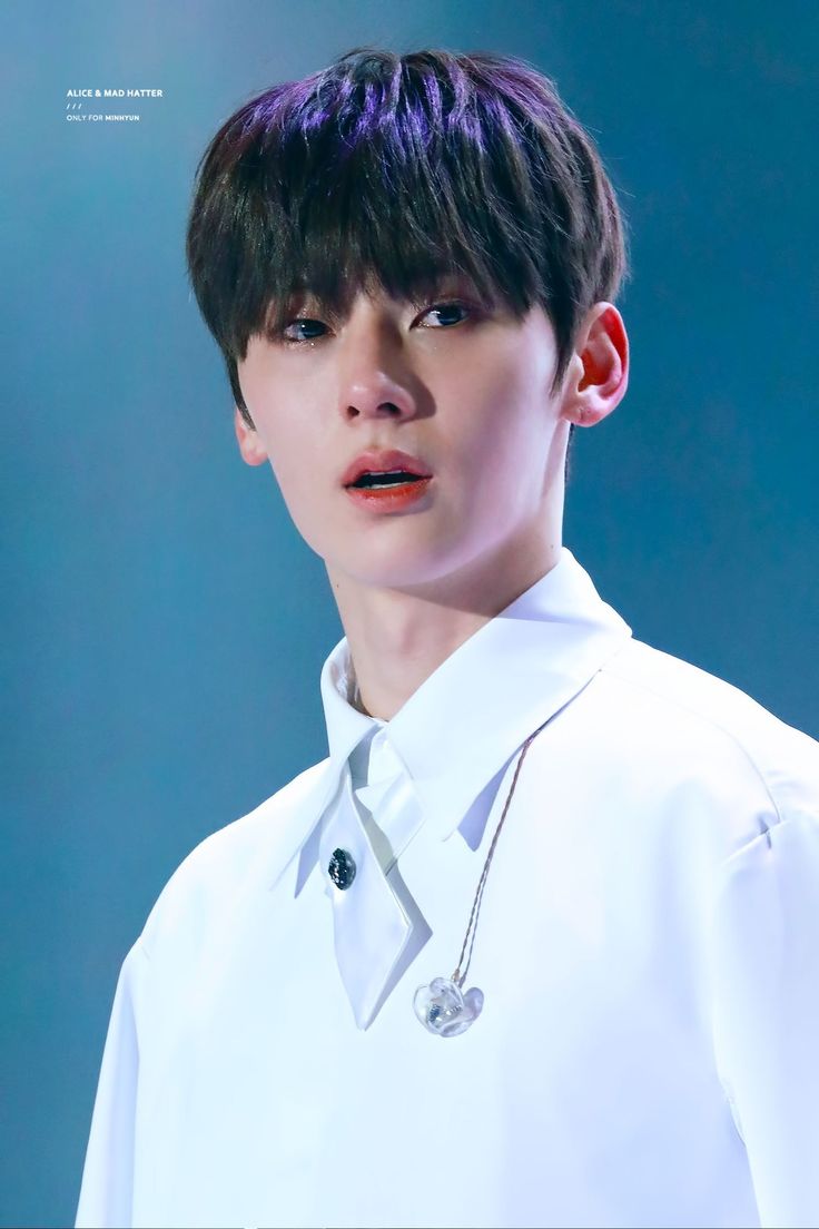 [잡담] 황민현 우는거 갓섬 찢어지는데 너무 예쁘다.... | 인스티즈