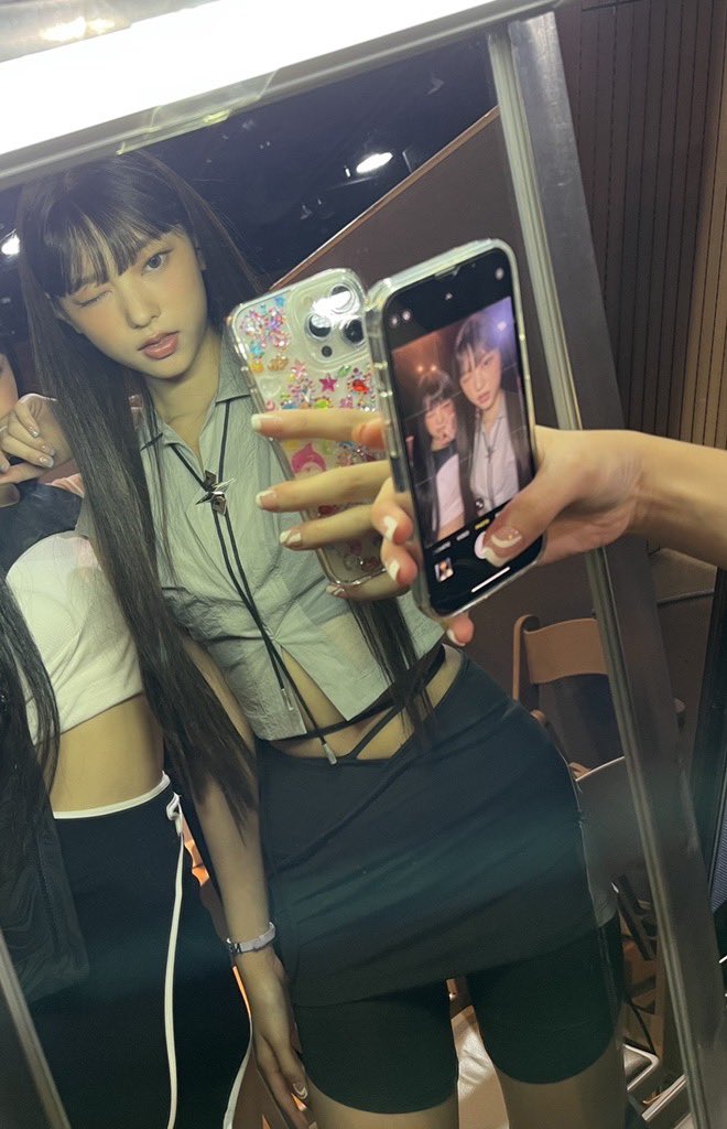 [잡담] 해린이 이 셀카 레전드라서 아는 익들 있을 수도 있는데 | 인스티즈