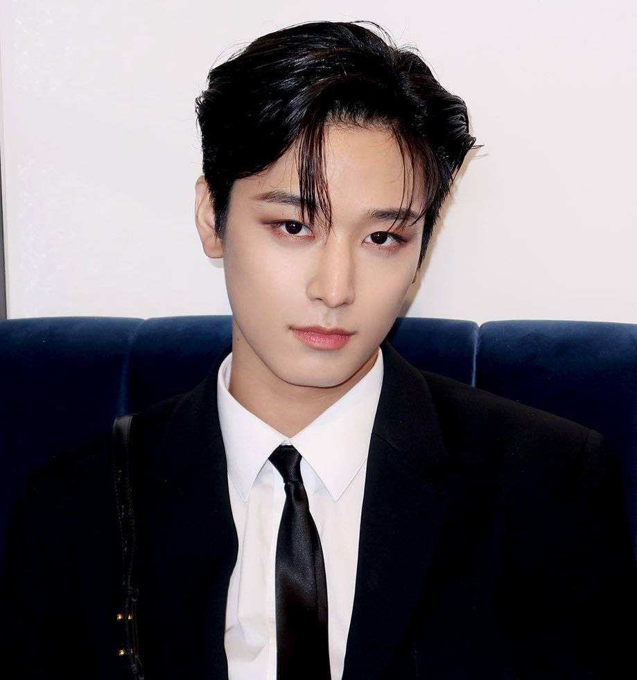 [잡담] 이 두남성 매우 사랑하는 나 .. 소나무인가!? | 인스티즈