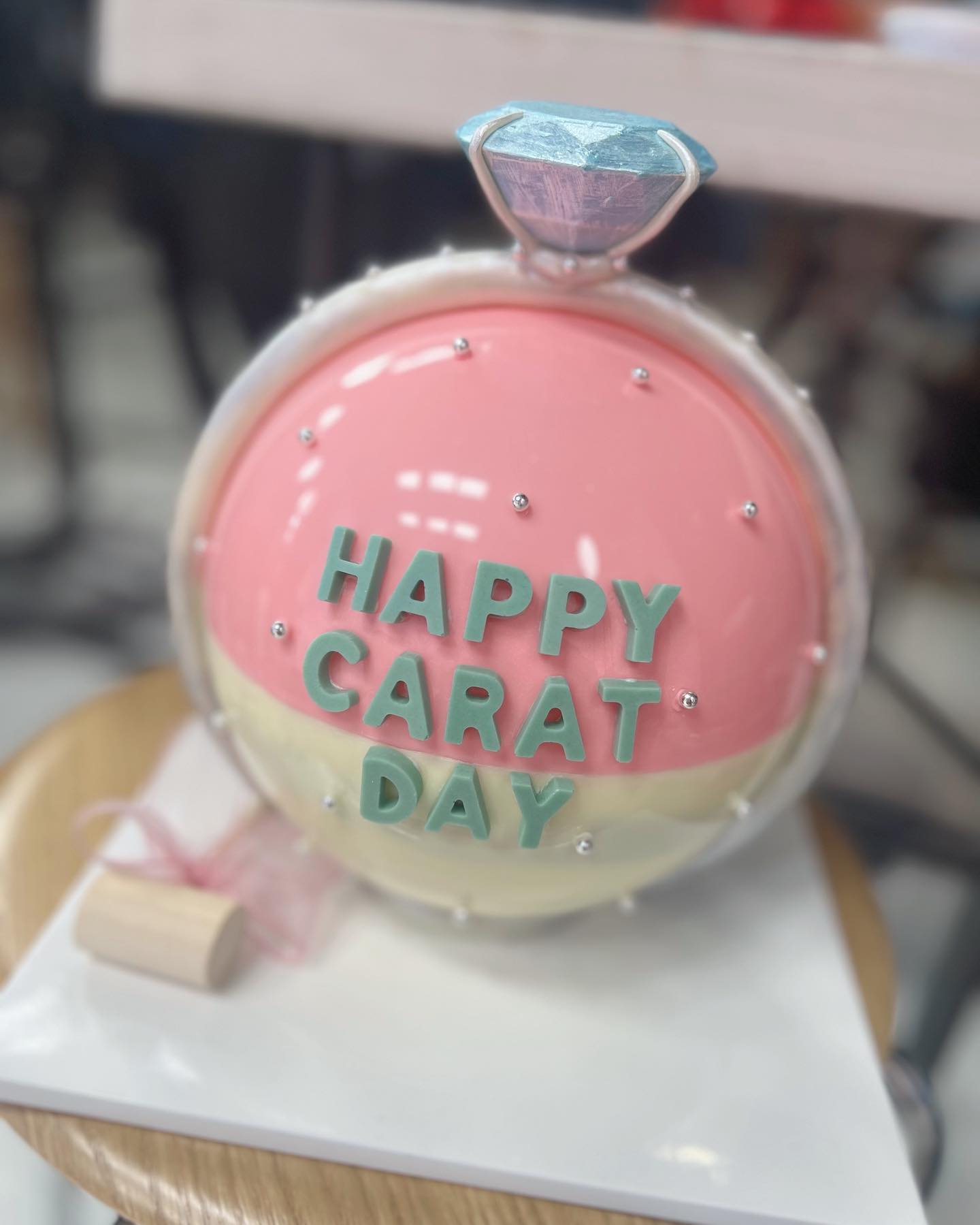 [잡담] 케이크 맛집 플디의 캐럿들 생일 케이크 볼 사람 | 인스티즈