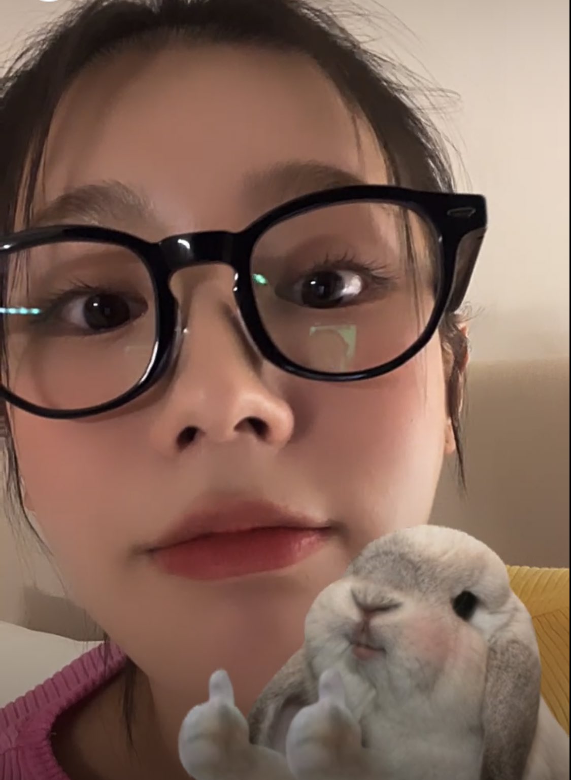 [잡담] 아이들 미연 첫 인스타라방 얼굴 좀 봐... | 인스티즈