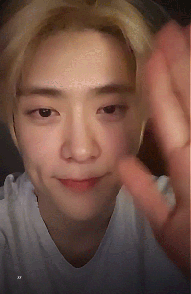 [잡담] 엔재현 라방 그거다 사진 들고가서 이렇게 쌍수해주세요 | 인스티즈